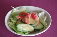 アマショウドレッシングのサラダ