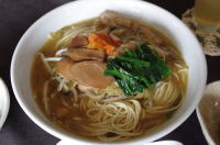 おフクロラーメン